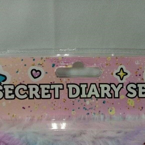 Simple Pleasures Fuzzy Smiley Face Diary - Picture 6 of 6